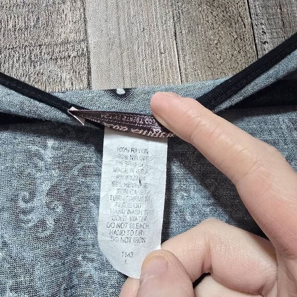 Active Street Couture Vintage Y2K Grey and Black Lace Cross Embellished Tee - Picture 6 of 6